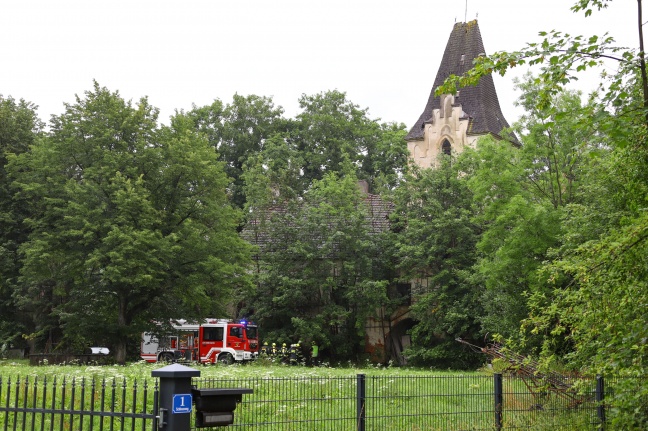 Brand in einem Gebäude des Schlosses Irnharting in Gunskirchen