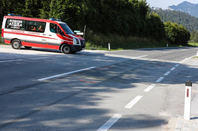 Schwerer Motorradunfall auf Steyrtalstraße in Grünburg
