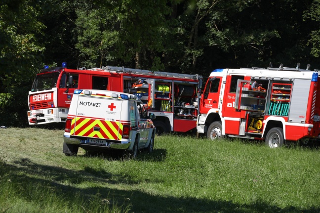 Person bei landwirtschaftlichem Unfall in Inzersdorf im Kremstal unter Traktor eingeklemmt