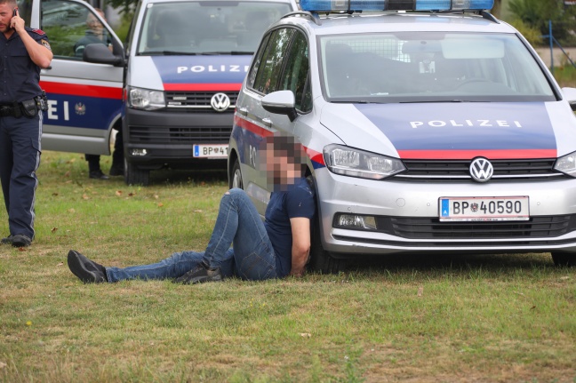 Geldtransporter vor Bankfiliale in Wels-Neustadt berfallen