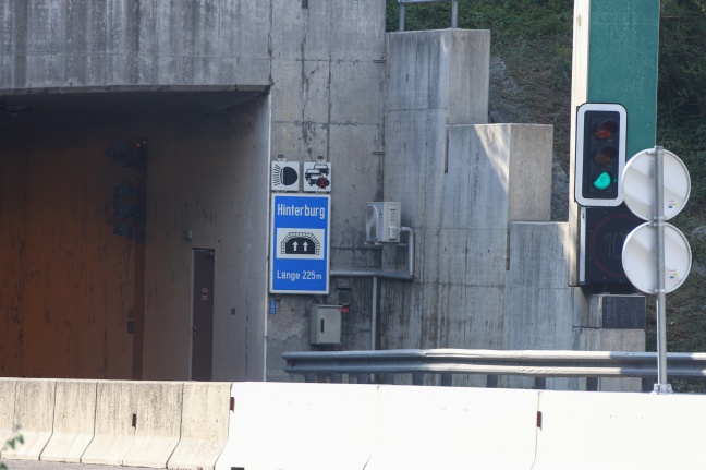 Verkehrsunfall in einem Tunnel der Pyhrnautobahn bei Micheldorf in Oberösterreich