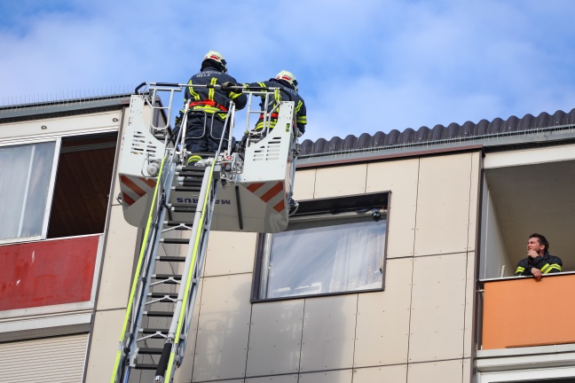 Kochgut in einer Wohnung in Wels-Vogelweide angebrannt - "Koch" selbst bemerkte Brandgeruch nicht