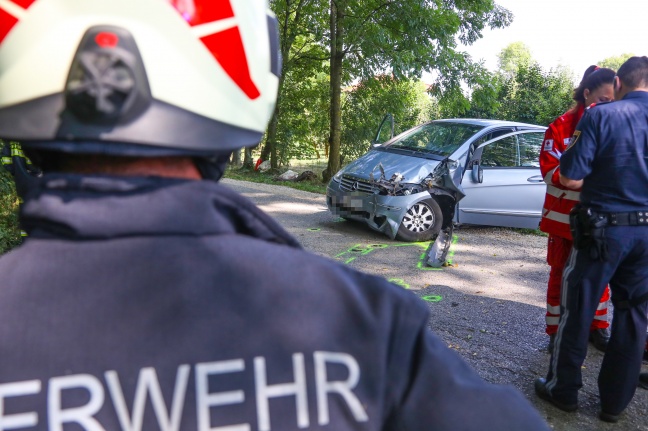 Ein Toter und drei teils Schwerverletzte bei Verkehrsunfall in Buchkirchen