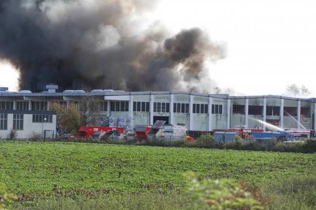 Explosion bei Entsorgungsbetrieb in Hörsching fordert mehrere Schwerverletzte