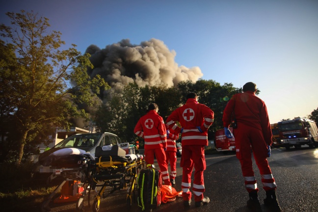 Explosion bei Entsorgungsbetrieb in Hörsching fordert mehrere Schwerverletzte