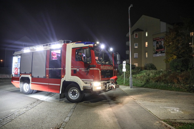 Brand eines Akkus: Einsatz der Feuerwehr in einer Wohnung in Wels-Neustadt