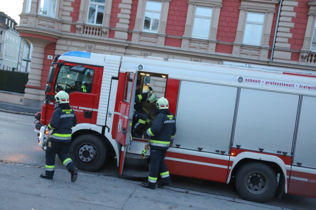 Neuerlicher Brand einer Dehnfuge auf einer Baustelle in Wels-Innenstadt