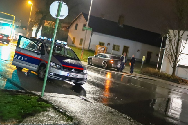 Rettungsausfahrt des Roten Kreuzes in Wels-Neustadt neuerlich durch parkendes Auto blockiert