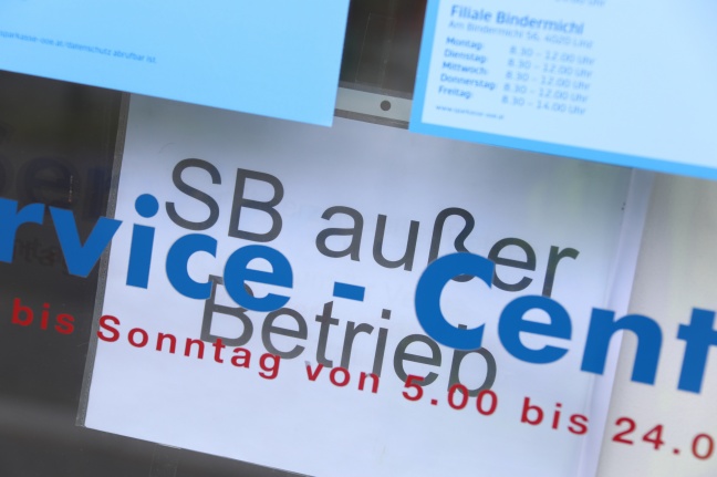 Erneut versuchte Bankomatsprengung in einer Bankfiliale in Linz-Bindermichl-Keferfeld gescheitert