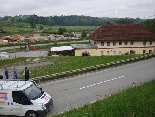 Spektakulärer Verkehrsunfall auf der Schlierbacher Straße in Wartberg an der Krems