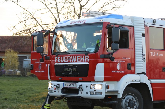 Drei Feuerwehren bei Zimmerbrand in einem Bauernhof in Wartberg an der Krems im Einsatz