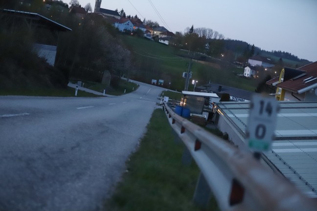 Motorradlenker (57) bei Unfall in Waldkirchen am Wesen tdlich verunglckt