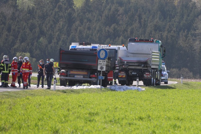 Zwei Motorradlenker bei Frontalkollision in Waizenkirchen tödlich verletzt
