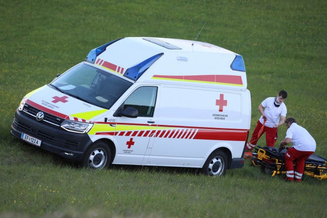 Paragleiterabsturz in Hartkirchen fordert einen Schwerverletzten