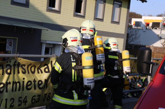 Personenfahndung: Fahndungsfoto nach Brandlegung in einer Wohnung und an einem Auto veröffentlicht