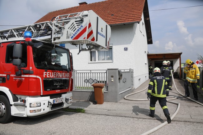 Brand einer Gartenküche bei einem Wohnhaus in Wels-Neustadt