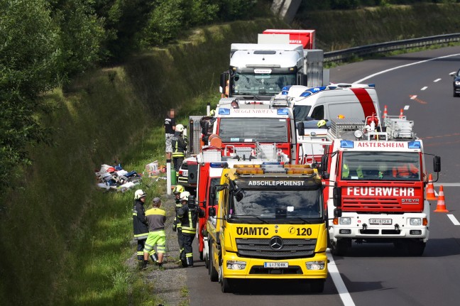 Eine Schwerverletzte bei Verkehrsunfall auf Innkreisautobahn in Meggenhofen