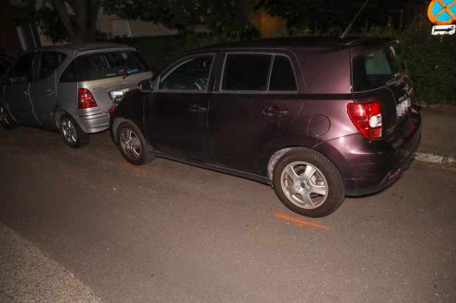 Kurioser Rettungseinsatz: Person bei parkendem Auto in Leonding eingeklemmt