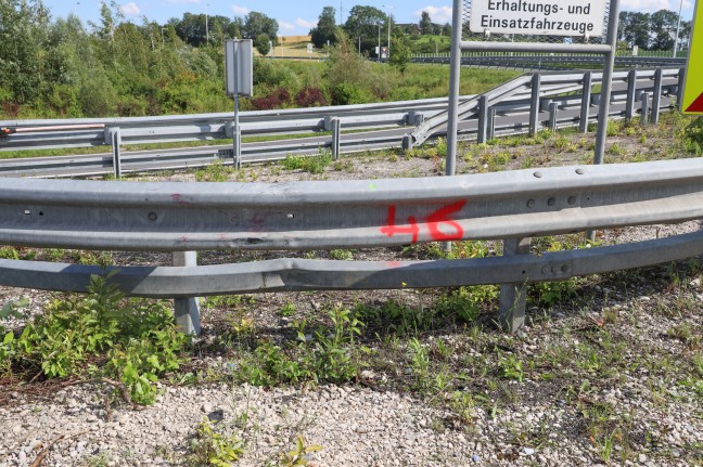 Motorradlenker (53) bei Unfall auf Westautobahn in Enns tödlich verunglückt