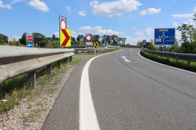 Motorradlenker (53) bei Unfall auf Westautobahn in Enns tödlich verunglückt