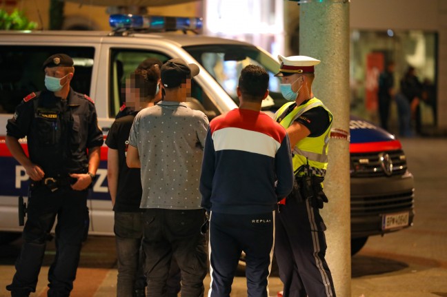 Bombenalarm: Verdächtiger Koffer in Linz-Innere Stadt löst Großeinsatz der Polizei aus