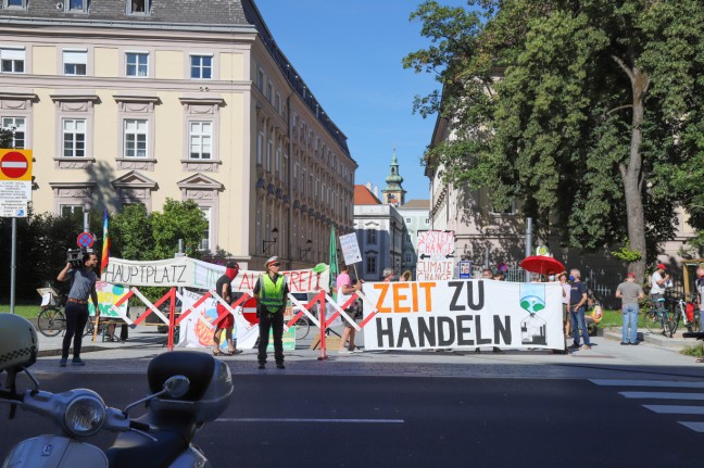 Demos untersagt: Keine größere Abschlusskundgebung für autofreien Hauptplatz in Linz