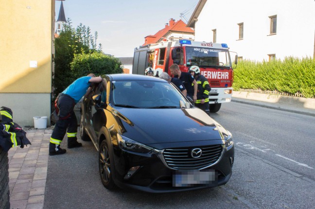 Menschenrettung in Ohlsdorf: Kind versehentlich im heißen Auto eingeschlossen