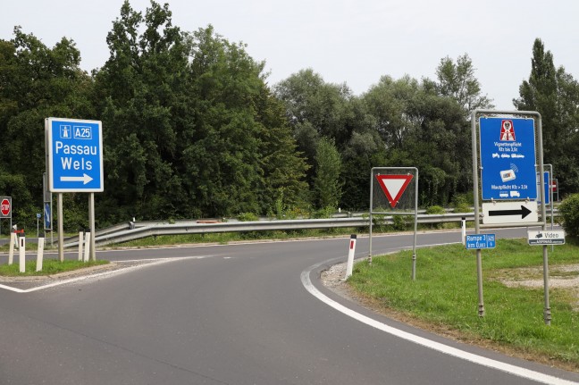 Alkolenker mit 2,5 Promille auf Welser Autobahn bei Weißkirchen an der Traun von Polizei gestoppt