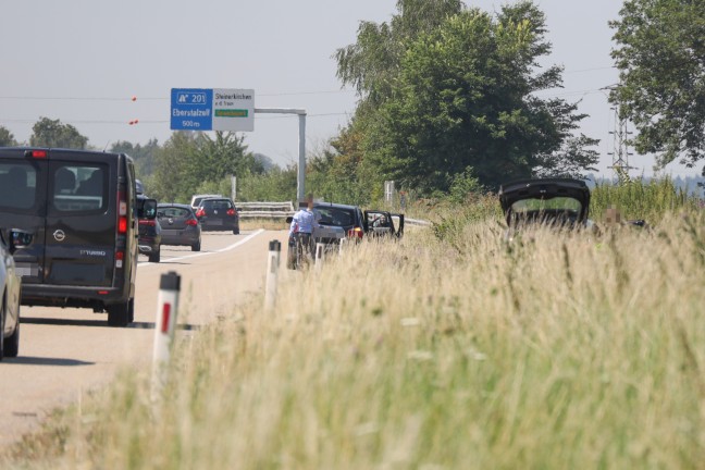 Sechs Verletzte: Serienunfall im Ausflugs- und Urlauberverkehr auf Westautobahn bei Eberstalzell