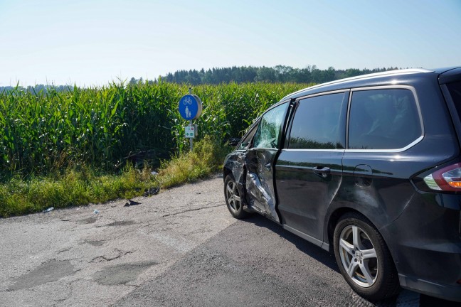 Motorradlenker (59) bei Verkehrsunfall in Neukirchen an der Enknach tödlich verletzt