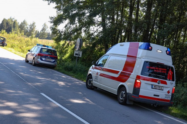 Notarzteinsatz nach Verkehrsunfall auf Pyhrnpass Straße in Thalheim bei Wels