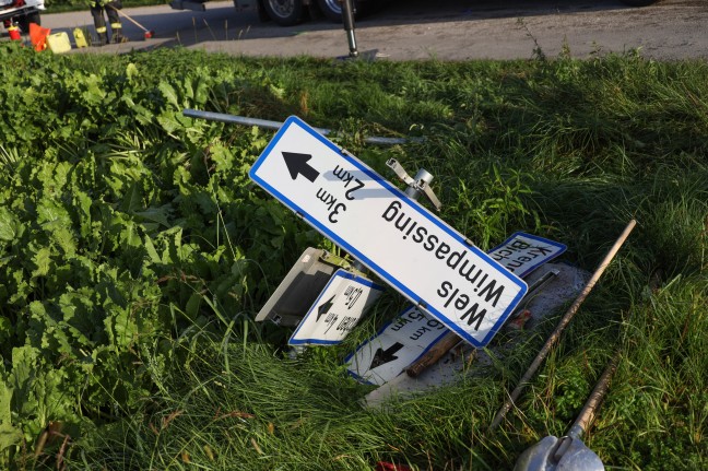 Kreuzungscrash in Gunskirchen fordert zwei Verletzte