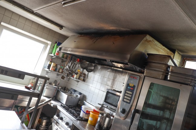 Brand in der Küche eines Restaurantbetriebes in Schwanenstadt