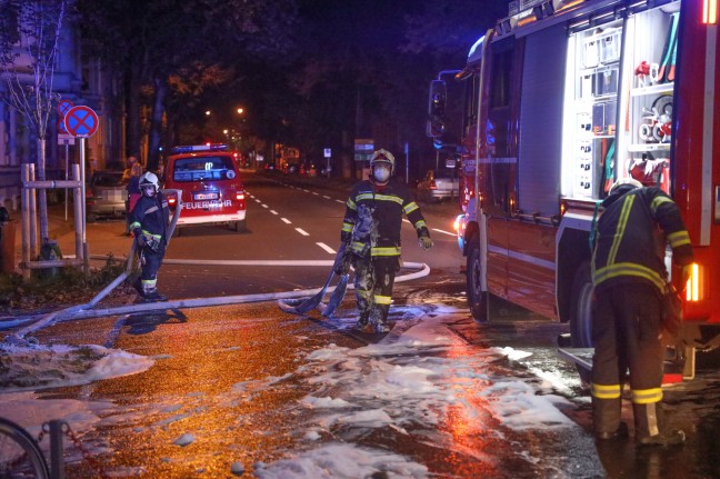 Wohnung in Vollbrand: E-Scooter dürfte Brand in Wels-Innenstadt ausgelöst haben