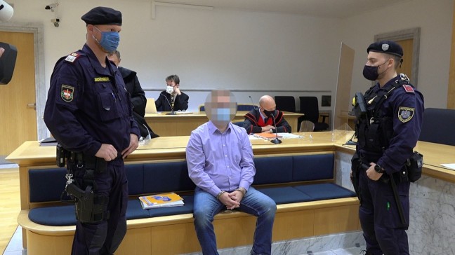 18 Jahre Haft für Angeklagten nach Mord an Vater in Enns