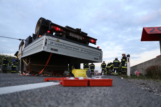 Schwerer Verkehrsunfall auf der Westautobahn bei Vorchdorf
