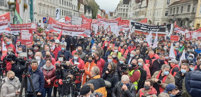 Warnstreik bei MAN-Werk Steyr - Tausende Demoteilnehmer setzen Zeichen des Protestes