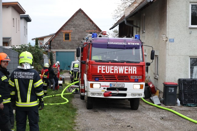 Drei Feuerwehren bei Brand in einem Werkstättengebäude in Wilhering im Einsatz