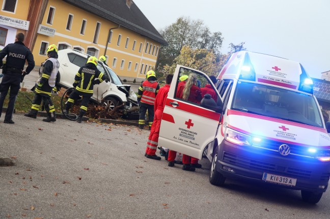 Schwerer Verkehrsunfall auf Pyhrnpass Straße bei Ried im Traunkreis