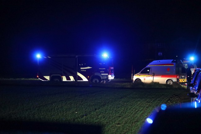 Abgängige Person bei Suchaktion in Offenhausen von Einsatzkräften der Feuerwehr gefunden