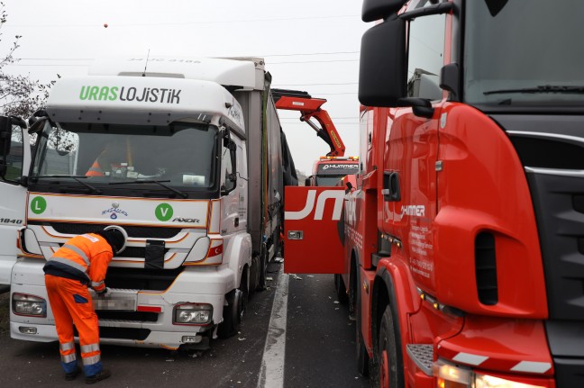 Schwere LKW-Kollision auf Innkreisautobahn bei Kematen am Innbach