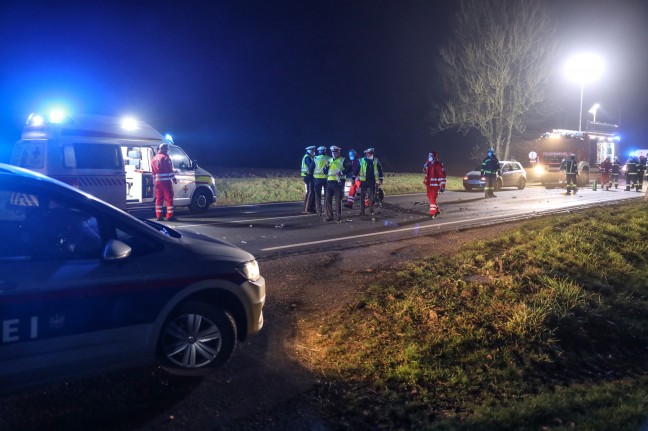 Schwerer Verkehrsunfall auf Innviertler Straße bei Grieskirchen fordert zwei Verletzte