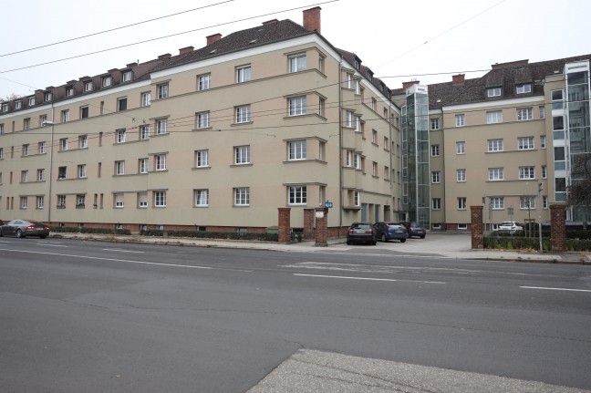 Fußgänger (49) nach schwerem Verkehrsunfall in Linz-Bulgariplatz im Krankenhaus verstorben