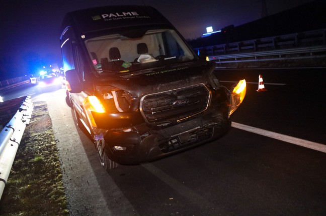 Blechsalat und Leichtverletzte: Serienunfall mit mehreren Fahrzeugen auf Innkreisautobahn in Wels