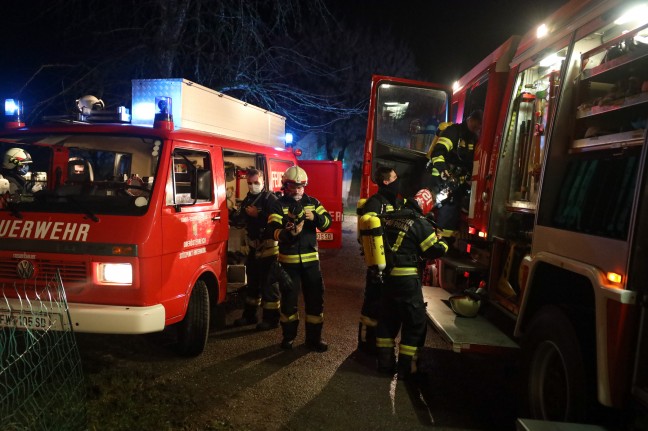 Vier Feuerwehren bei Brand in Dorf an der Pram im Einsatz