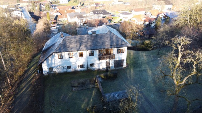 Mord und Selbstmord: Ehepaar (78 und 83) in Haus in Steinbach an der Steyr tot aufgefunden