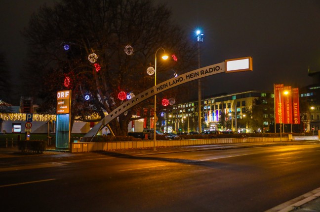 Bombendrohung gegen ORF-Landesstudio in Linz-Innere Stadt sorgte für größeren Polizeieinsatz