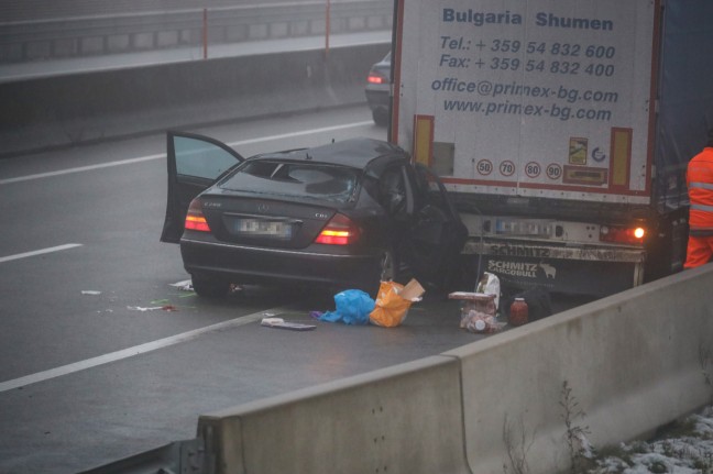 Beifahrer (18) nach Verkehrsunfall auf Innkreisautobahn bei Pram im Klinikum verstorben