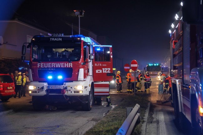 Technischer Defekt an PKW sorgt für Einsatz auf Wiener Straße zwischen Leonding und Pasching