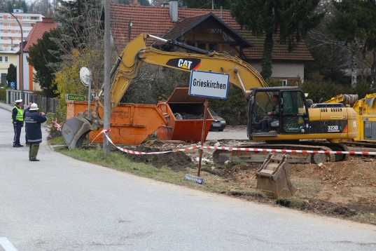 Gasleitung bei Grabungsarbeiten in Grieskirchen beschädigt